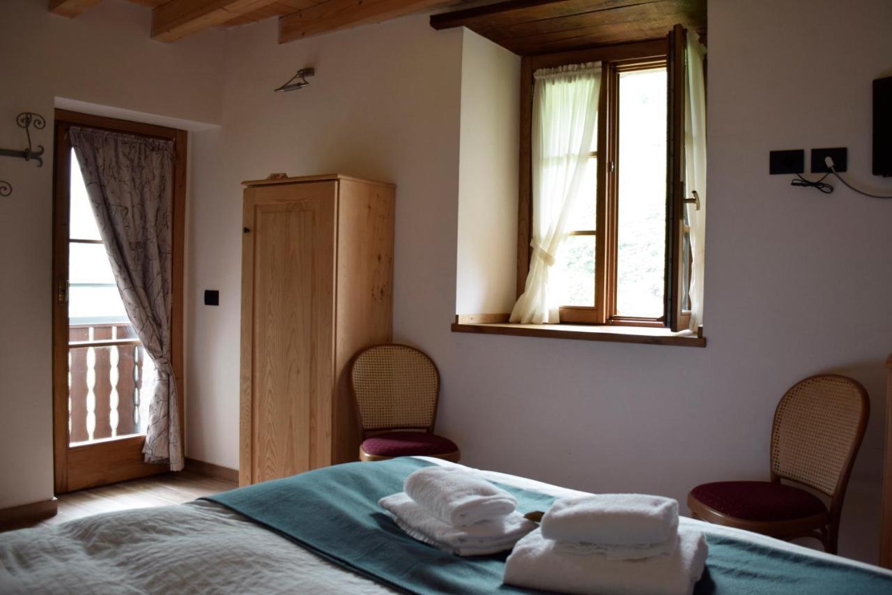 La Tana Del Tasso Rooms&Breakfast Camerata Cornello Exterior photo