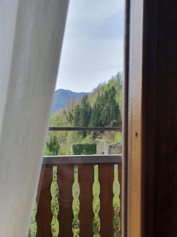 La Tana Del Tasso Rooms&Breakfast Camerata Cornello Exterior photo