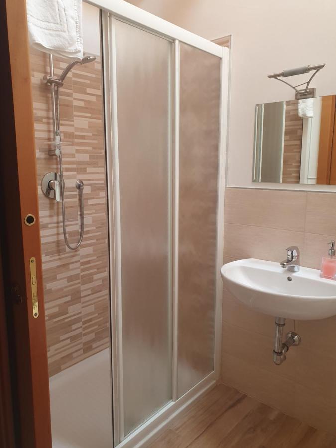 La Tana Del Tasso Rooms&Breakfast Camerata Cornello Exterior photo