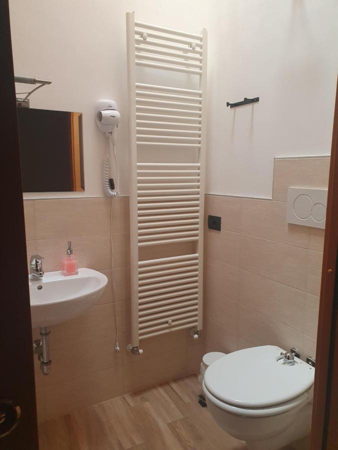 La Tana Del Tasso Rooms&Breakfast Camerata Cornello Exterior photo