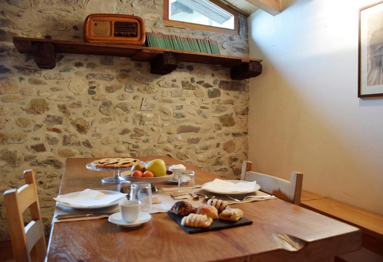 La Tana Del Tasso Rooms&Breakfast Camerata Cornello Exterior photo