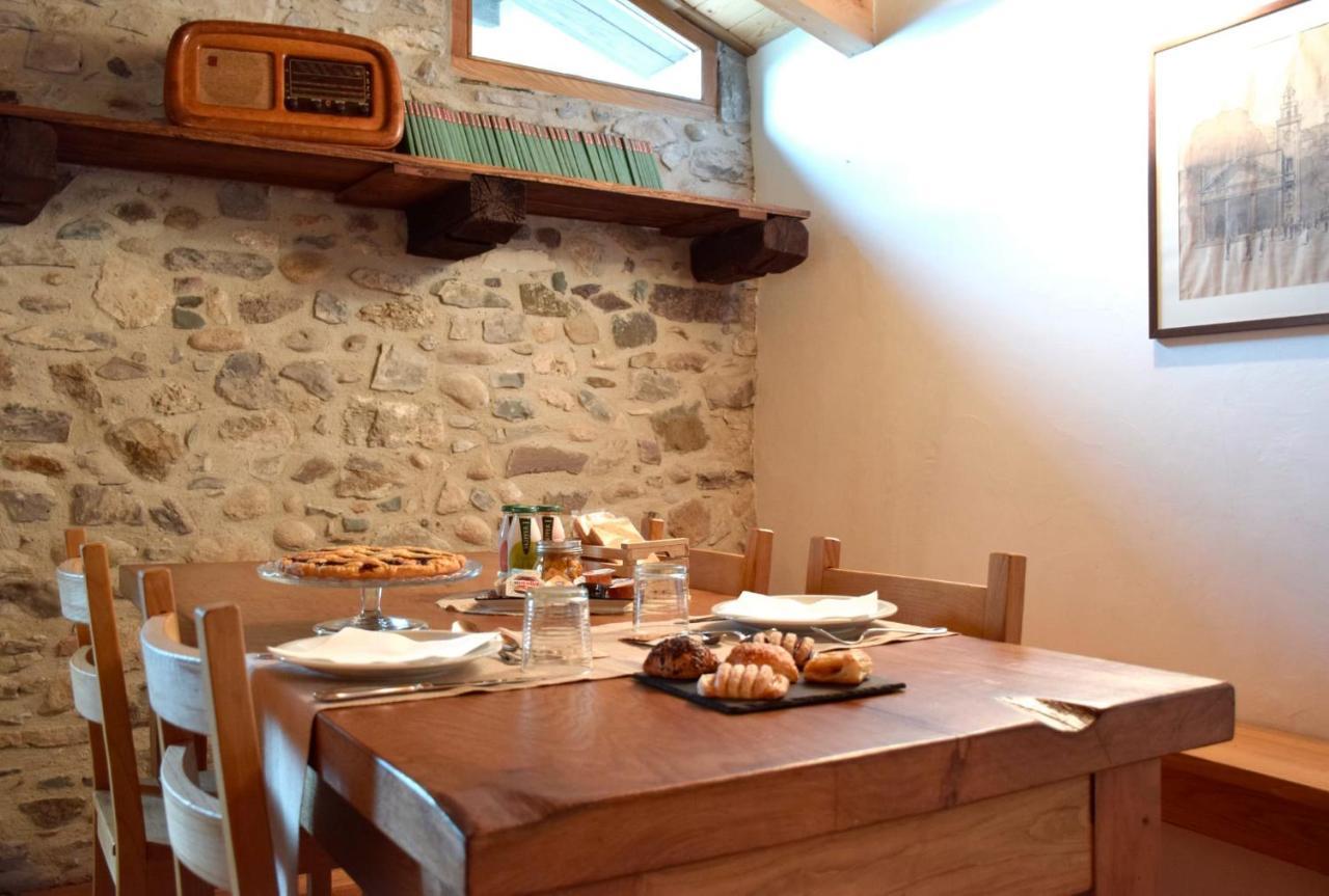 La Tana Del Tasso Rooms&Breakfast Camerata Cornello Exterior photo