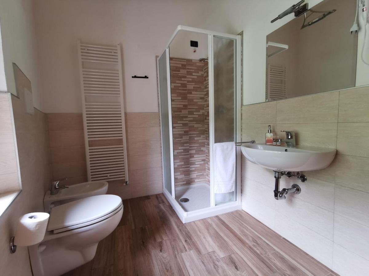 La Tana Del Tasso Rooms&Breakfast Camerata Cornello Exterior photo